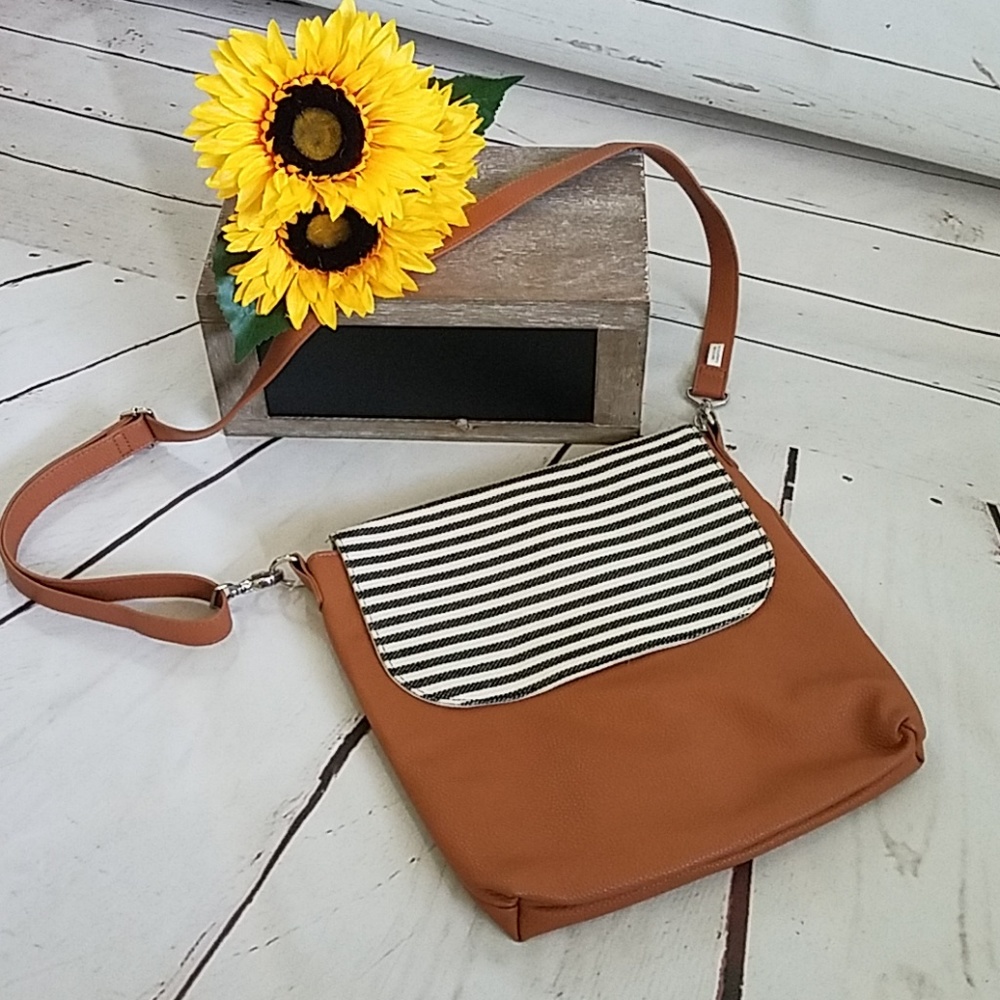 Studio 31 crossbody modern